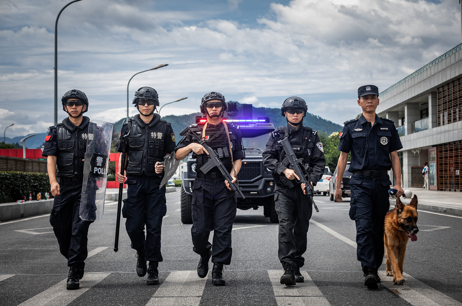 浙江省缙云县公安局巡特警大队:哪里有危险,哪里就有我们